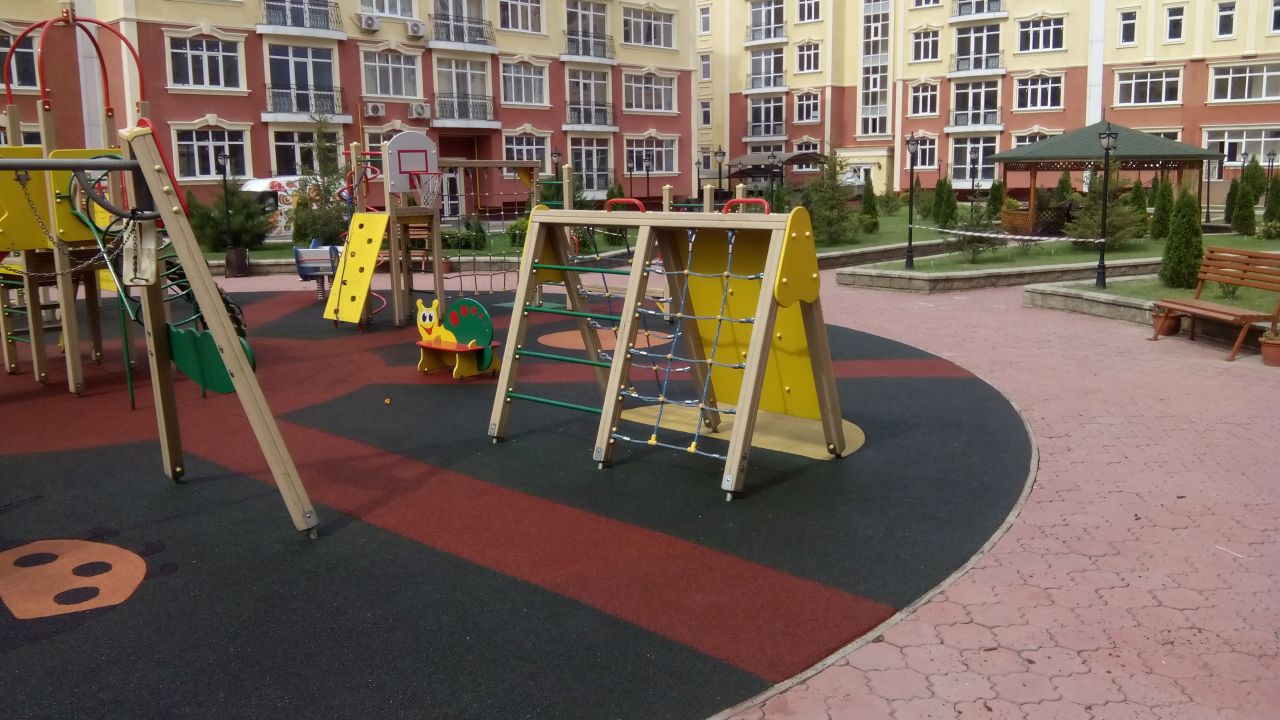 резиновое покрытие 34654574353468776876